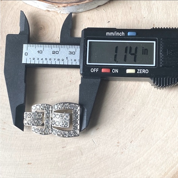 Single VTG Carolee, Art Deco, Pave of Diamanté Earring- Circa 1960s - Picture 7 of 7